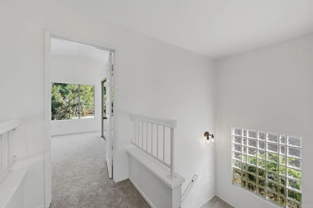 https://cdn.realtyfeed.com/cdn/127/306665297/9fe82e91b7b2a9144c4609ffabaf56e0.webp