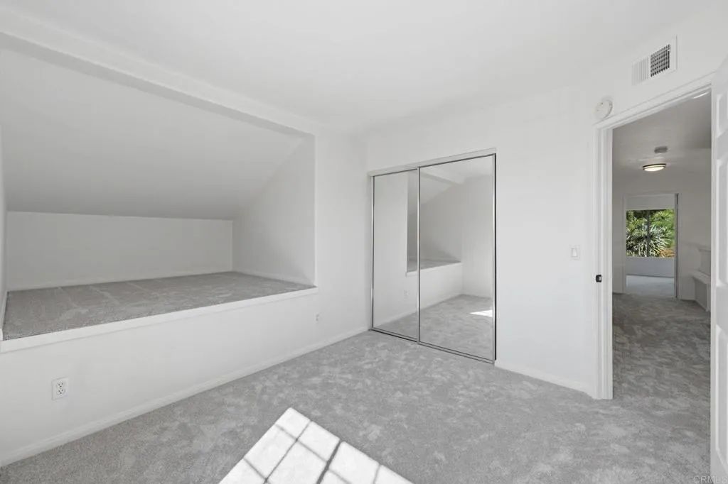 https://cdn.realtyfeed.com/cdn/127/306665297/be2d97ade23753a1ef38f61bf896f505.webp