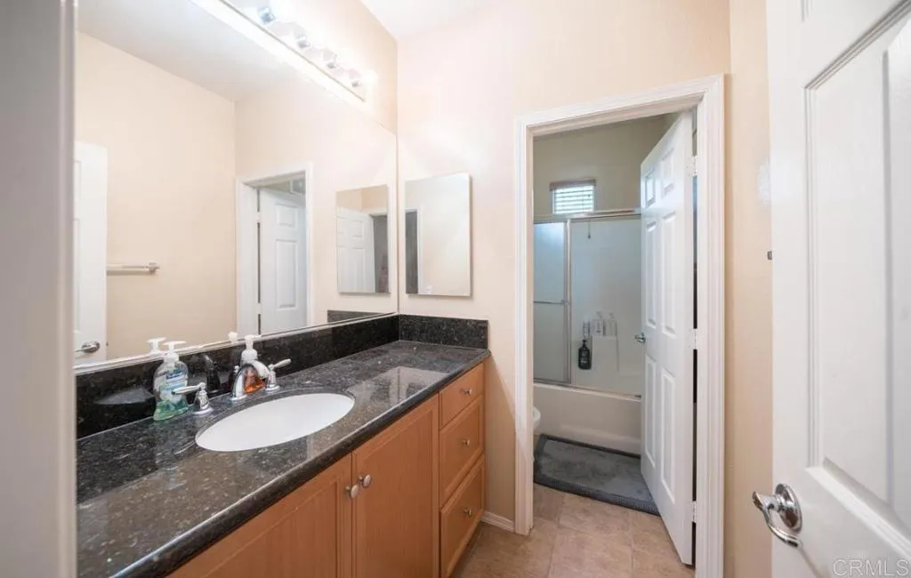 https://cdn.realtyfeed.com/cdn/127/306665356/cba18b3d7d2d36c45831179fdc914151.webp