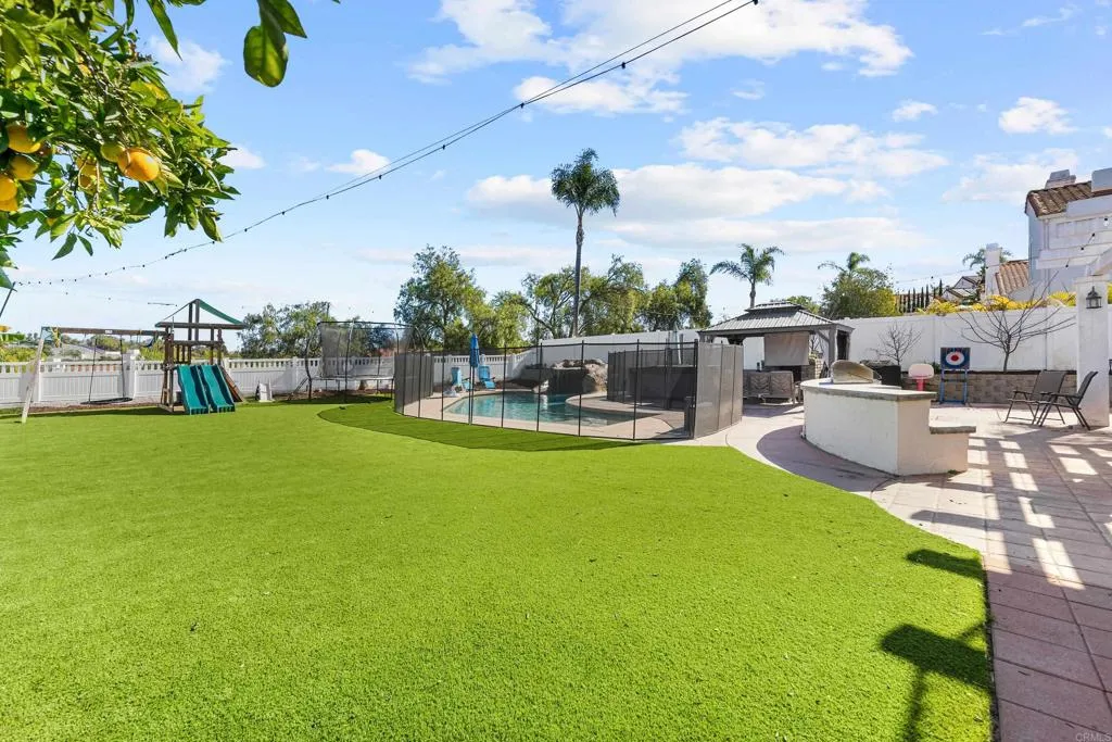 https://cdn.realtyfeed.com/cdn/127/306665383/430d0976063378c5ed3b3c4e8b298d5b.webp