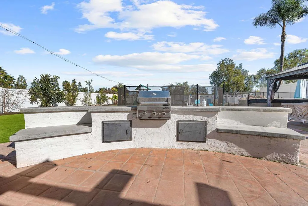 https://cdn.realtyfeed.com/cdn/127/306665383/46cd40972f5d33421b4e9a7670c81a9a.webp