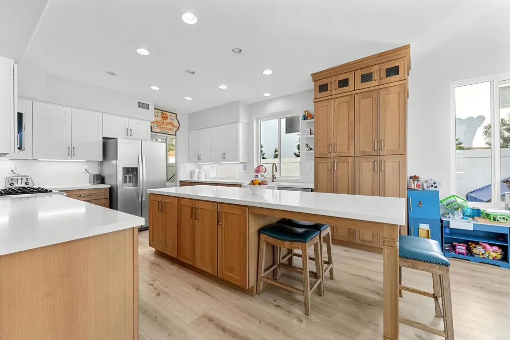 https://cdn.realtyfeed.com/cdn/127/306665383/649c0a422976d2335bc806e19900cf2f.webp