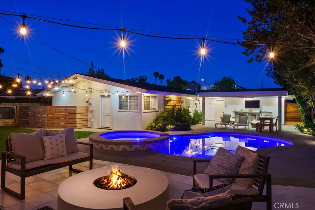 Costa Mesa, CA 92626