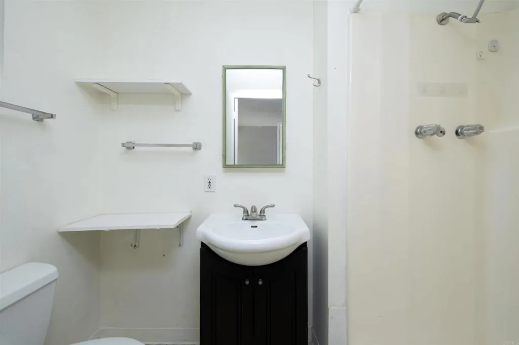 https://cdn.realtyfeed.com/cdn/127/306665447/40d55582fc9a72a7f38f586265e26d85.webp
