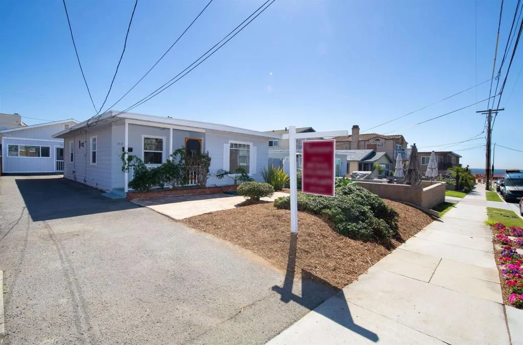 https://cdn.realtyfeed.com/cdn/127/306665447/a85423f40ce21d94675a3f431d644501.webp
