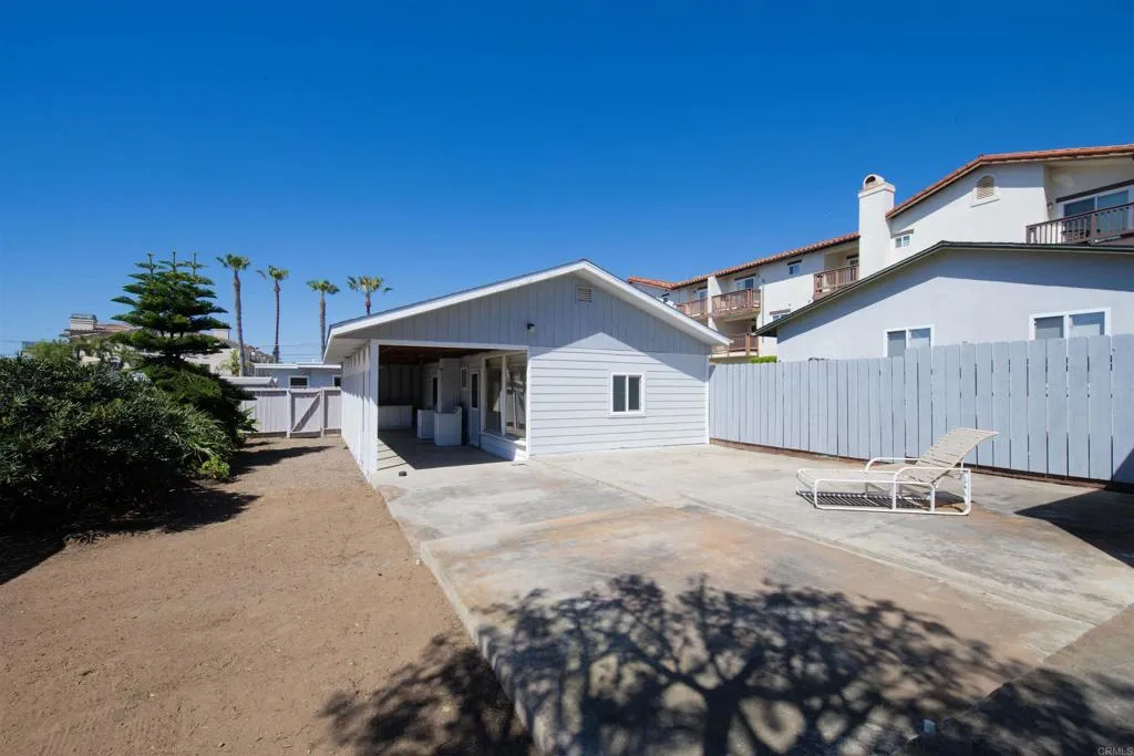 https://cdn.realtyfeed.com/cdn/127/306665447/d61123c74783bb1c635ccedd9b7318c9.webp