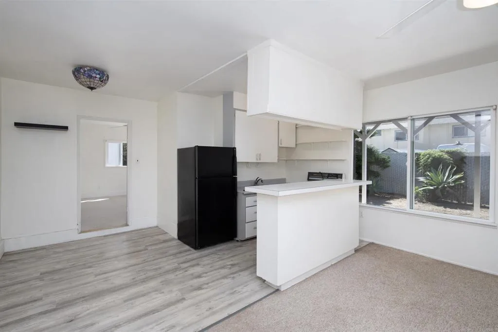 https://cdn.realtyfeed.com/cdn/127/306665447/ef2c39f39db436e4f55789b1d6ce1974.webp