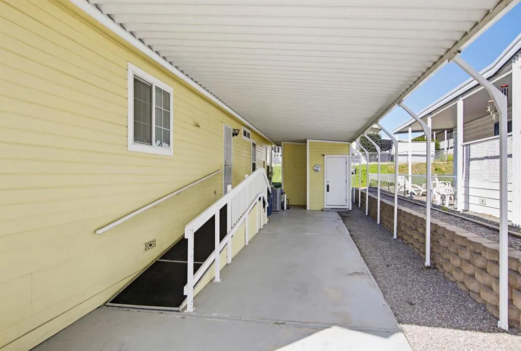 https://cdn.realtyfeed.com/cdn/127/306665529/e49a3e97022a03dfcf2f95b19ce88d8f.webp