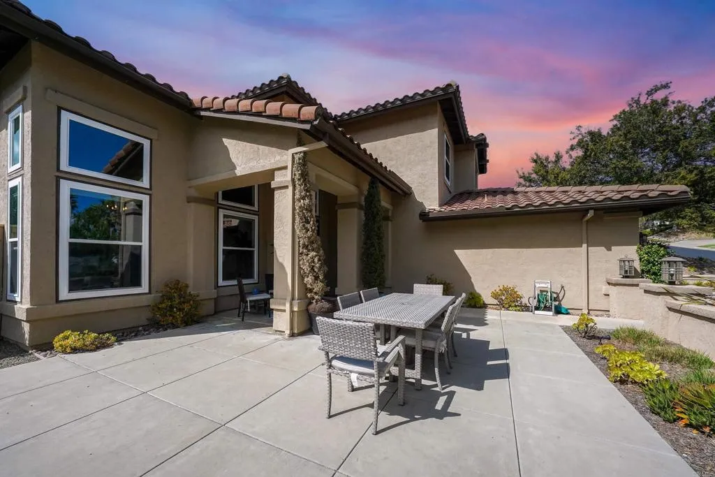 https://cdn.realtyfeed.com/cdn/127/306665574/4c5018f1f5d543e997a8f14ecd1691e0.webp