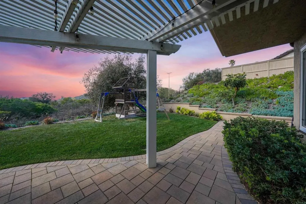 https://cdn.realtyfeed.com/cdn/127/306665574/5adff8ce367939b21d413235b8ec3906.webp