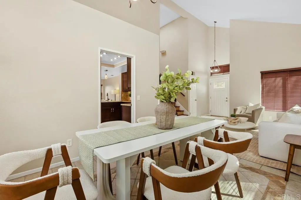 https://cdn.realtyfeed.com/cdn/127/306665581/9cc4258b1515a3d3d37a131e7985a112.webp