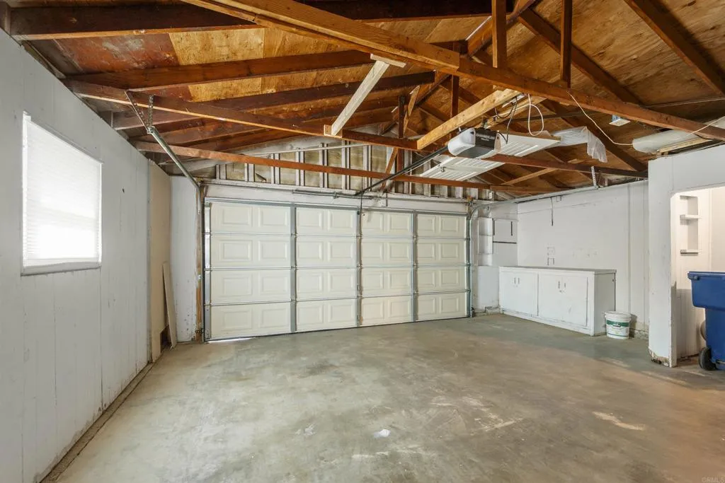 https://cdn.realtyfeed.com/cdn/127/306665592/2d26356808c1e5ea8d7a57920f9b39ac.webp