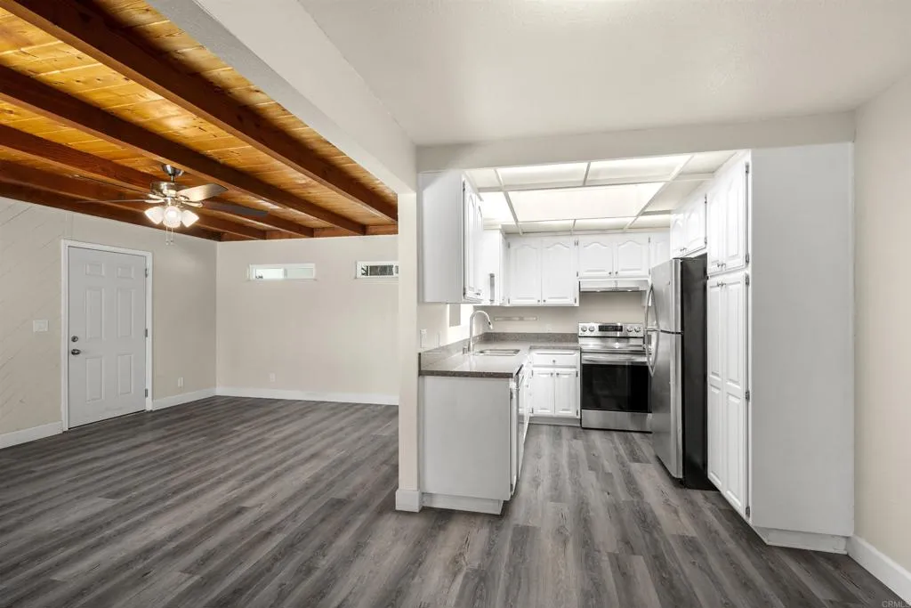 https://cdn.realtyfeed.com/cdn/127/306665592/5ef6ddcecbb1a32ab1f5e7728956adac.webp