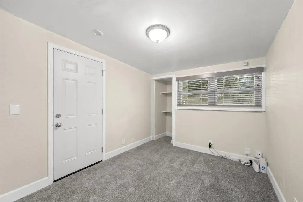 https://cdn.realtyfeed.com/cdn/127/306665592/653c4424fb57a348af85ee0a6b731a38.webp