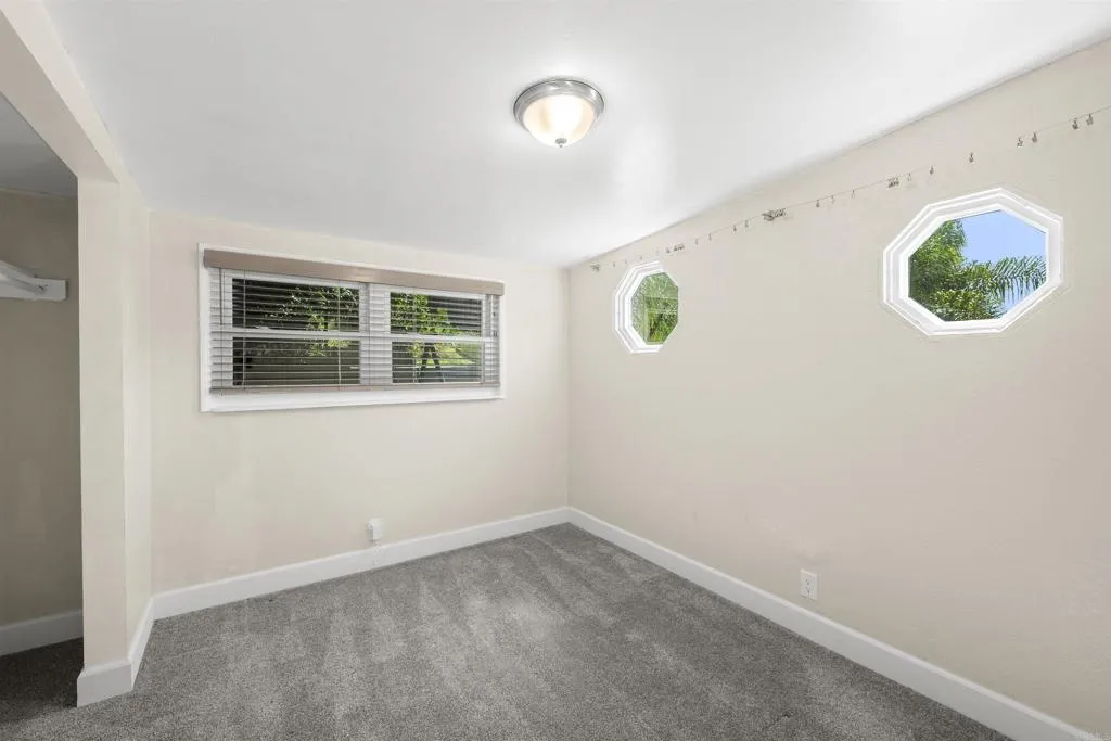 https://cdn.realtyfeed.com/cdn/127/306665592/9a399f0b0101cab372ef336f4051ff28.webp