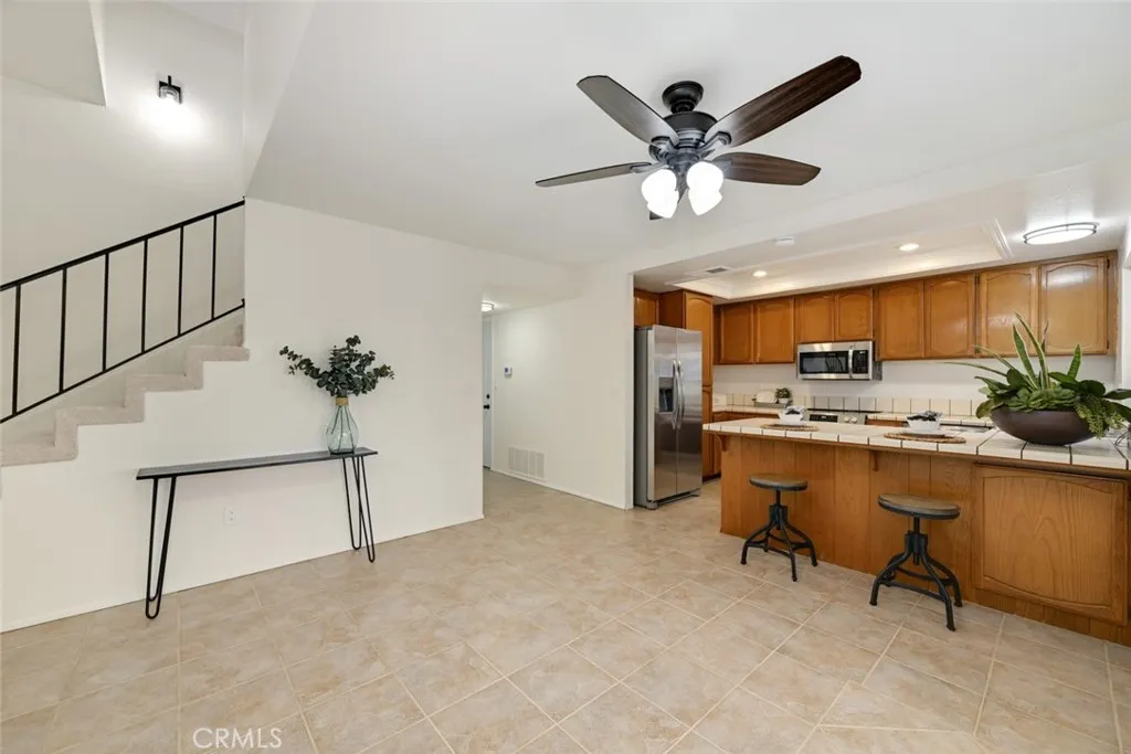 https://cdn.realtyfeed.com/cdn/127/306665607/6d2fdf4130bf98f77e48342c68e19db1.webp