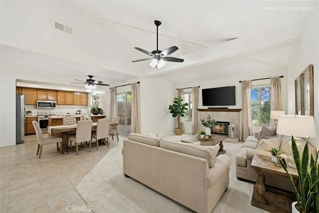 https://cdn.realtyfeed.com/cdn/127/306665607/72fd7e6cca8f6f1370d031c524b8b82f.webp
