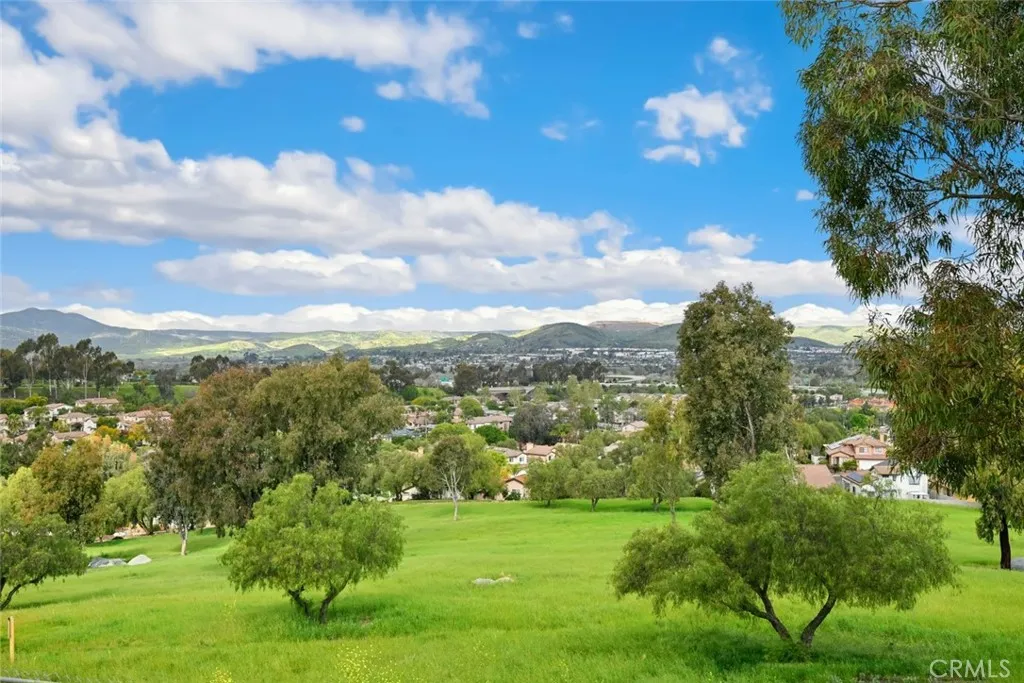 https://cdn.realtyfeed.com/cdn/127/306665607/b5342141e1b424864bc6e5c60cb37bc9.webp