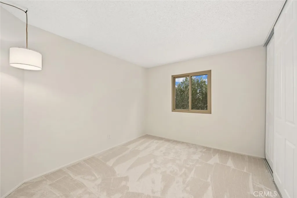 https://cdn.realtyfeed.com/cdn/127/306665607/b8c7231000087cf9e0efe6456379e3c0.webp