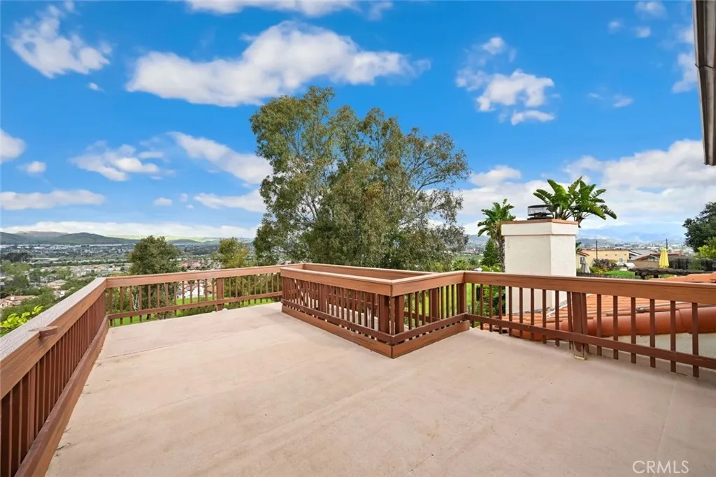 https://cdn.realtyfeed.com/cdn/127/306665607/ebb86c43515d22461fbc98df89e8ff9c.webp