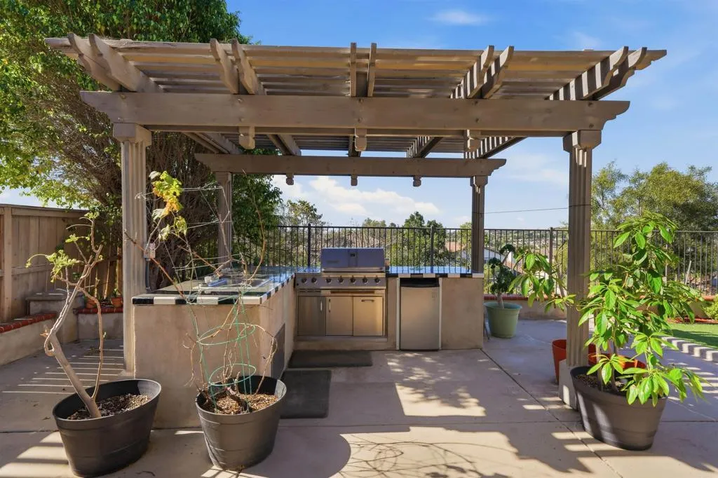 https://cdn.realtyfeed.com/cdn/127/306665619/89689c2993975c7d176f6ceff163fb6a.webp