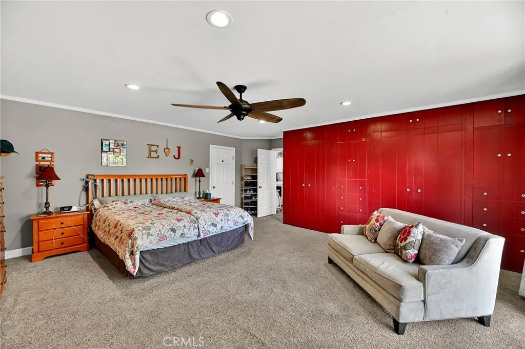 https://cdn.realtyfeed.com/cdn/127/306665651/2dbc48de80416454e70a92c790195043.webp
