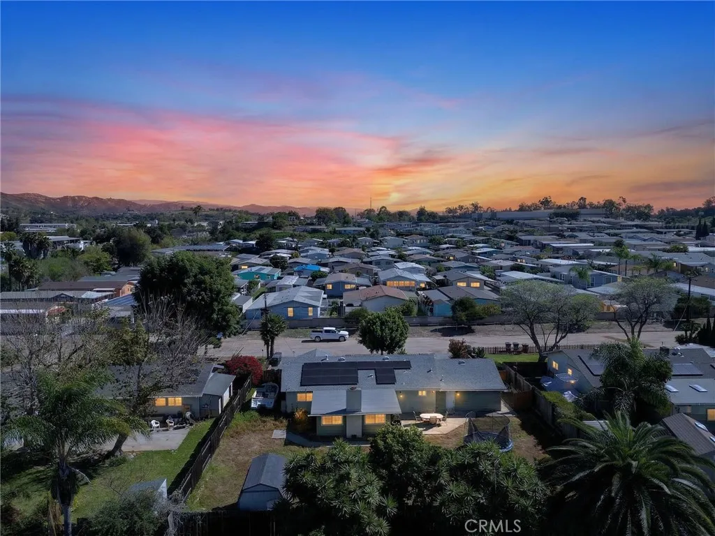 https://cdn.realtyfeed.com/cdn/127/306665651/55ad53d7653adb8137b0f23d64357f3e.webp