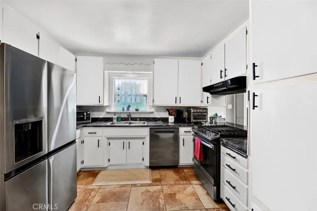 https://cdn.realtyfeed.com/cdn/127/306665651/ce3574db07c427a8494902f264c43980.webp