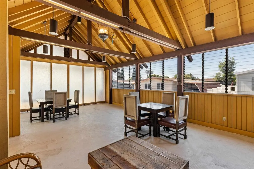 https://cdn.realtyfeed.com/cdn/127/306665685/00956c516209715bb28771286489af3a.webp