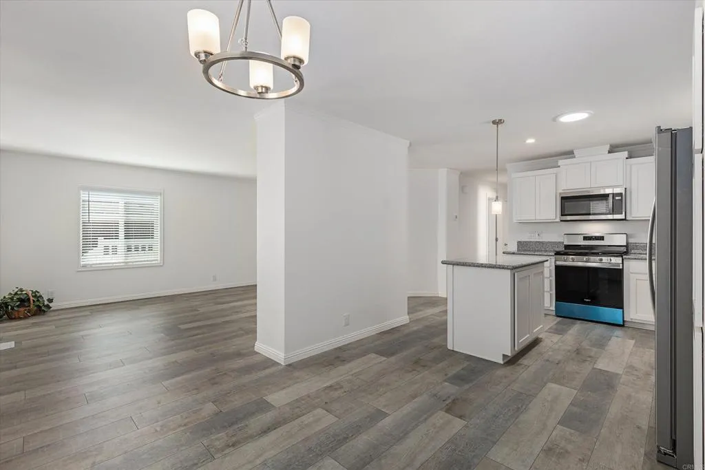 https://cdn.realtyfeed.com/cdn/127/306665685/08301fb7b1518812d2806ba47eda959d.webp