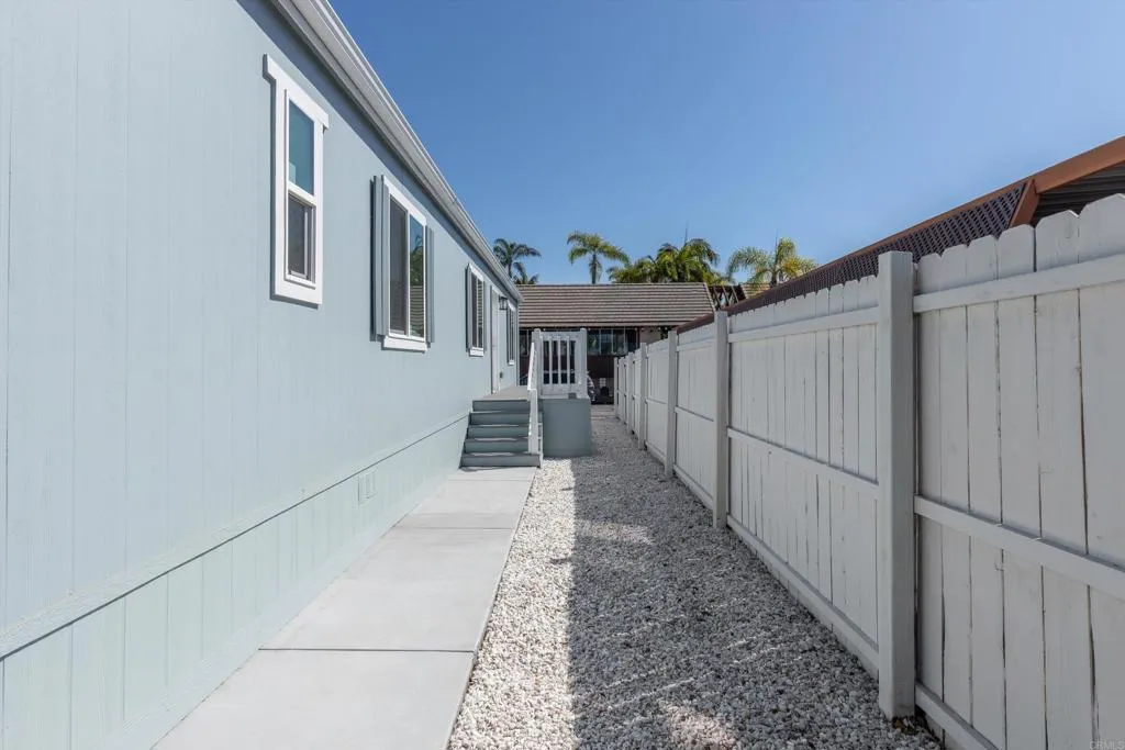 https://cdn.realtyfeed.com/cdn/127/306665685/bdac50d539699b5962cc12aef34155d7.webp