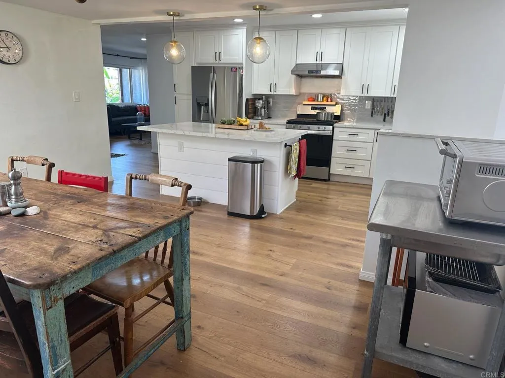 https://cdn.realtyfeed.com/cdn/127/306665704/5bf4f324059aa5a88ba387ad681a5e28.webp