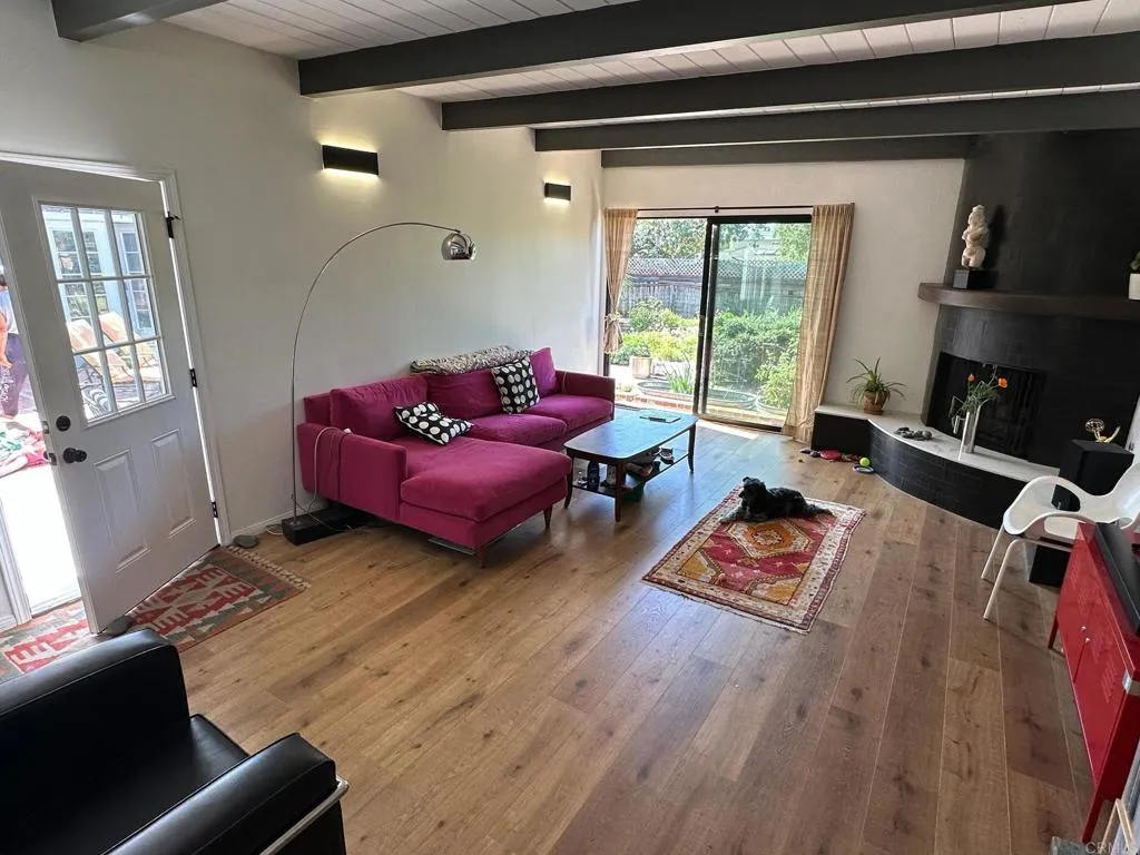 https://cdn.realtyfeed.com/cdn/127/306665704/aa6f7eae07b2975849a32727cf8eac1e.webp