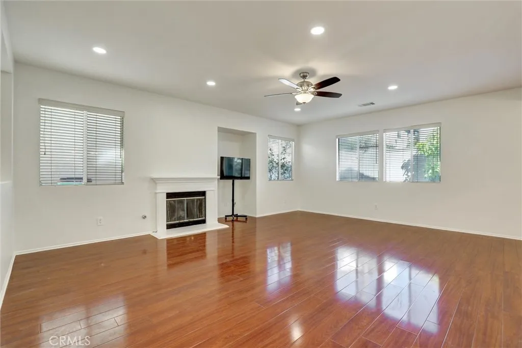 27 Ohio, Irvine, CA, 92606