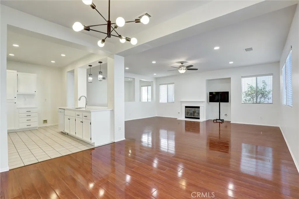 27 Ohio, Irvine, CA, 92606