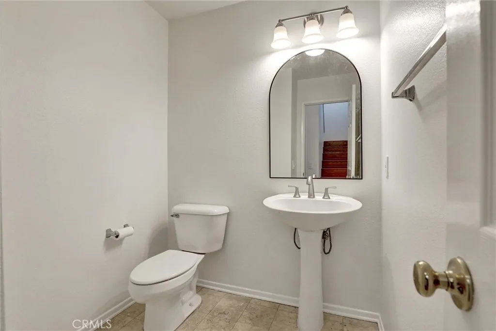 27 Ohio, Irvine, CA, 92606