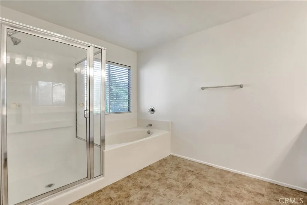 27 Ohio, Irvine, CA, 92606