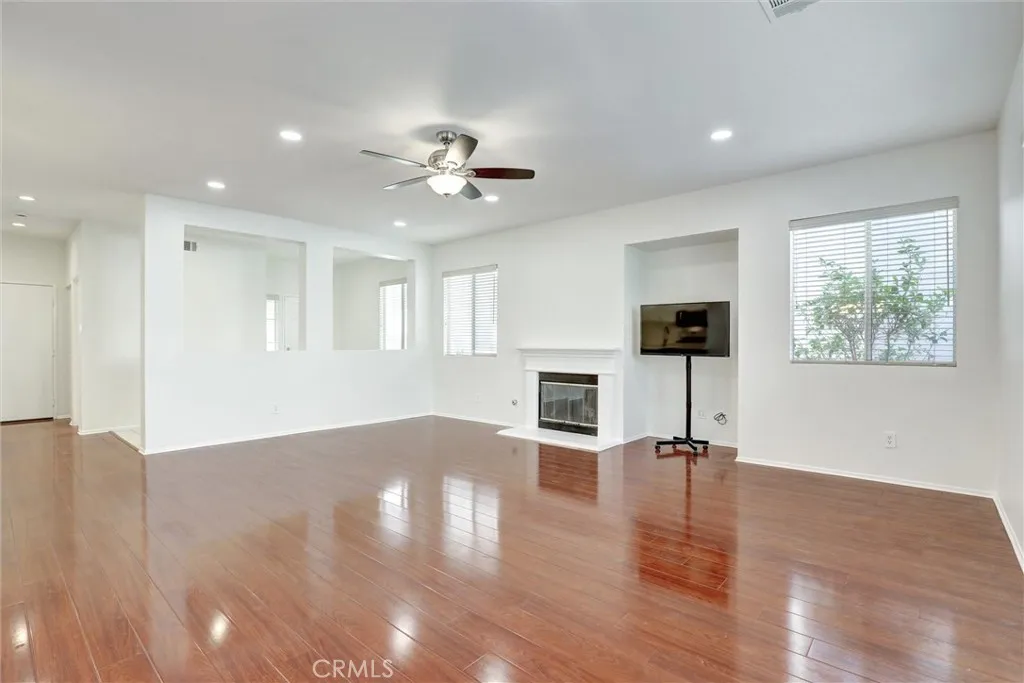 27 Ohio, Irvine, CA, 92606