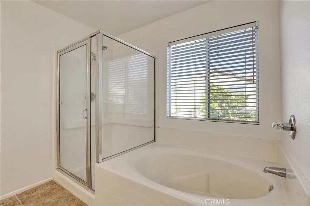 27 Ohio, Irvine, CA, 92606