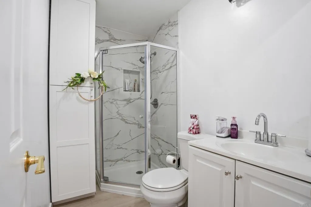 6350 Genesee Ave UNIT 107, San Diego, CA, 92122