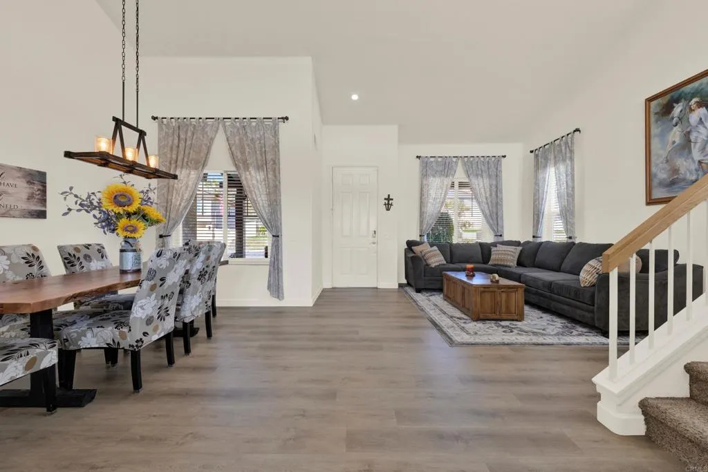https://cdn.realtyfeed.com/cdn/127/306665777/4623e120f5c2c3c730fc7bed992ab7d6.webp