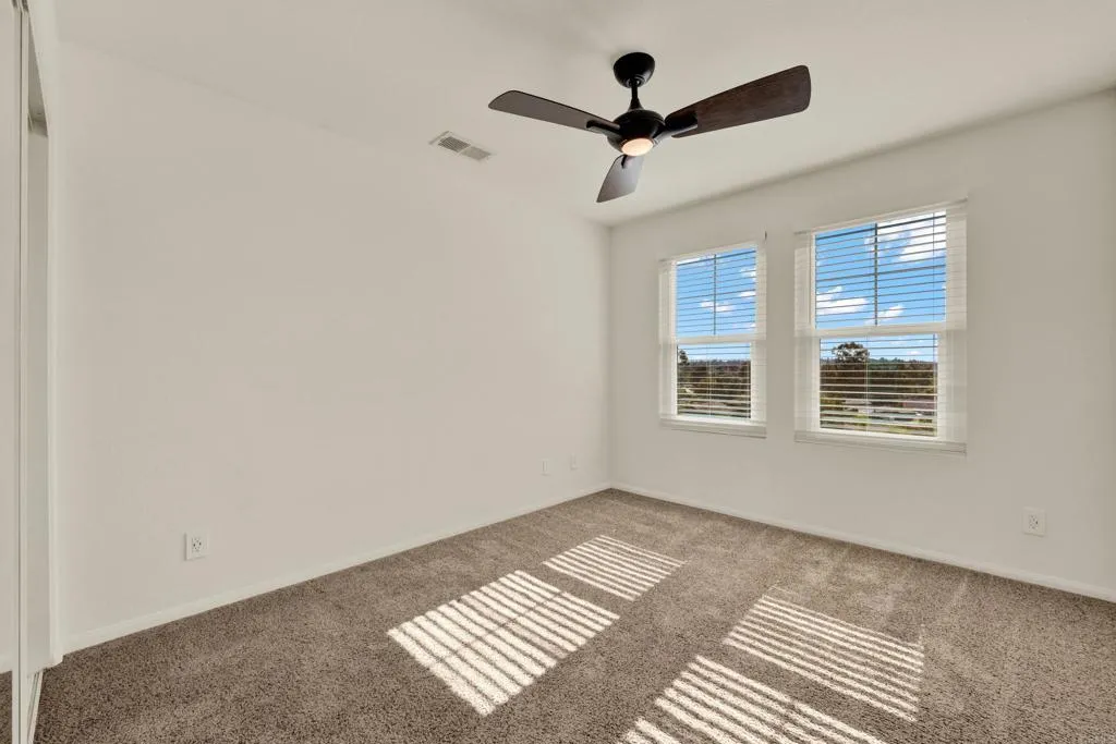 https://cdn.realtyfeed.com/cdn/127/306665777/98db17c15a12dbc9e537459230fc4698.webp