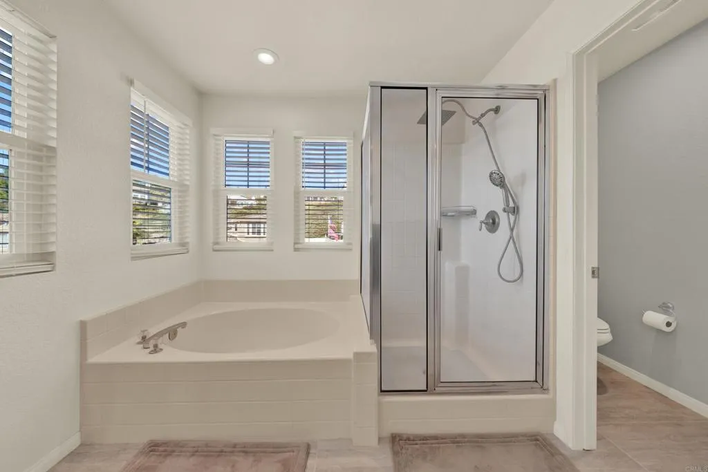 https://cdn.realtyfeed.com/cdn/127/306665777/d188c2dcf6cf352e489dbda5ffeffc6b.webp