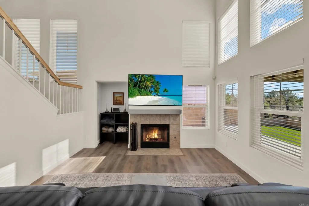 https://cdn.realtyfeed.com/cdn/127/306665777/f1fb635e36b72bb8be9336ef7773218a.webp
