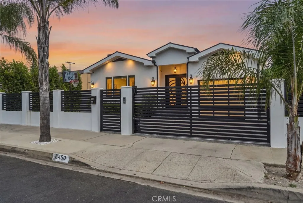 North Hollywood, CA 91606