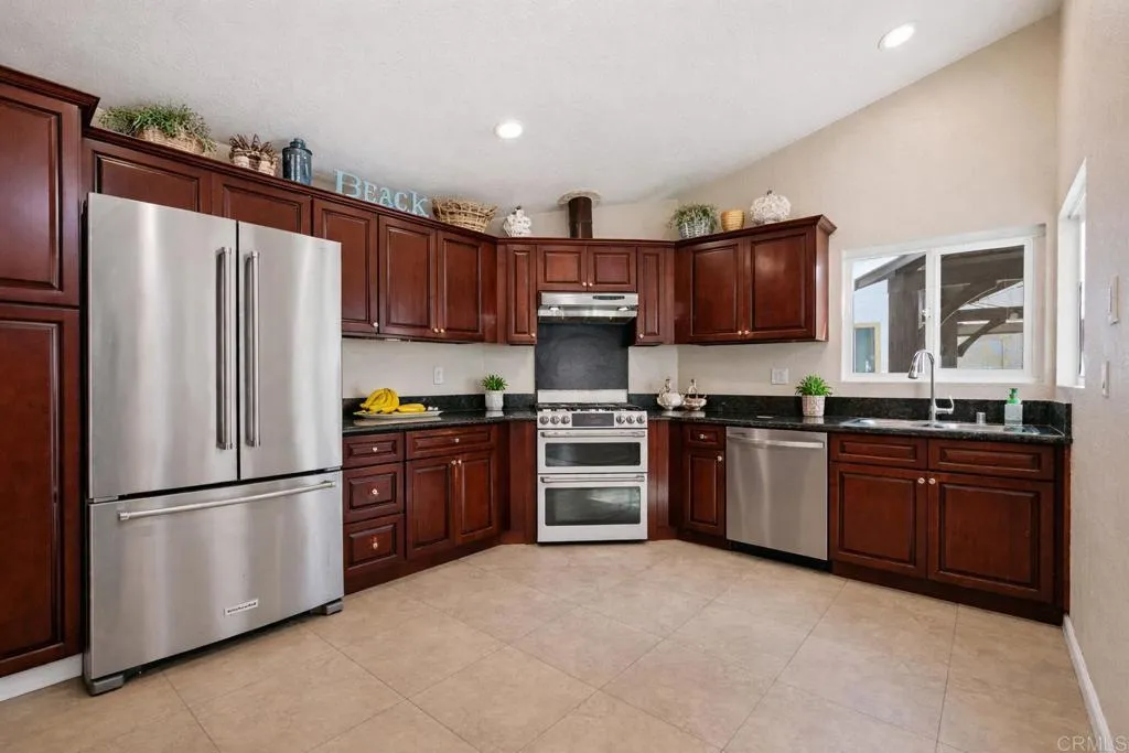 https://cdn.realtyfeed.com/cdn/127/306665871/0dbce42f64e572857afef2f16c4aeb6e.webp