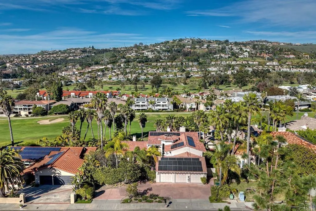 https://cdn.realtyfeed.com/cdn/127/306665873/06457804d60d4757d4a632a88b50fb5f.webp