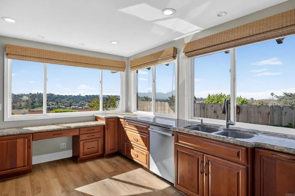 https://cdn.realtyfeed.com/cdn/127/306665882/0b10d3f762a918bdc0ae298dbb5011e9.webp