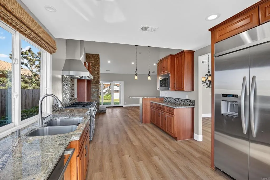 https://cdn.realtyfeed.com/cdn/127/306665882/c9f18e3f070e2065b436284968776995.webp