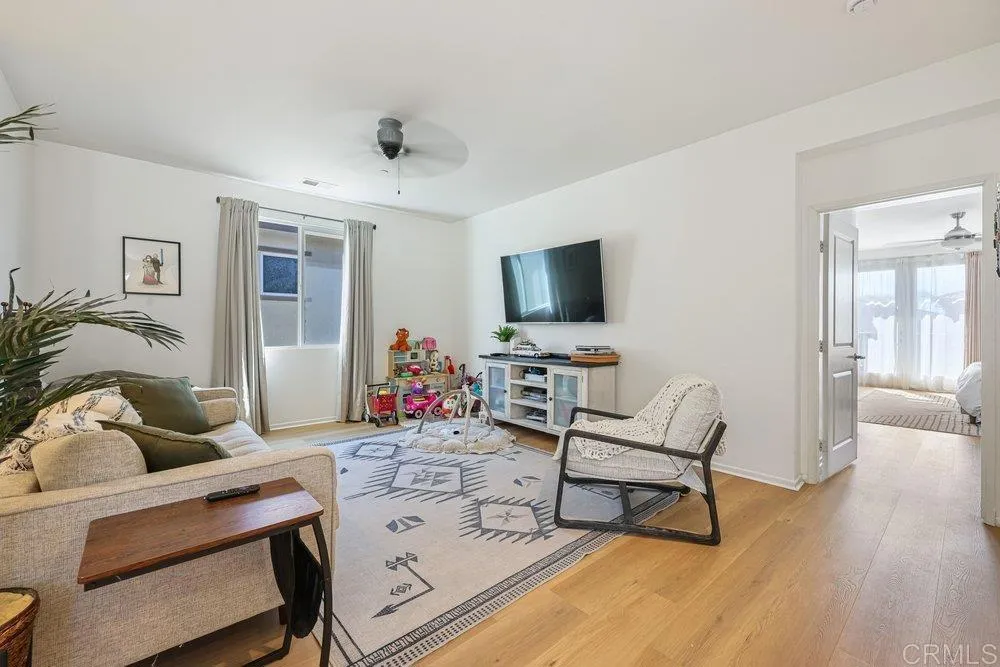 https://cdn.realtyfeed.com/cdn/127/306665939/16b990d3e9d53f2c65a8181d325a4044.webp